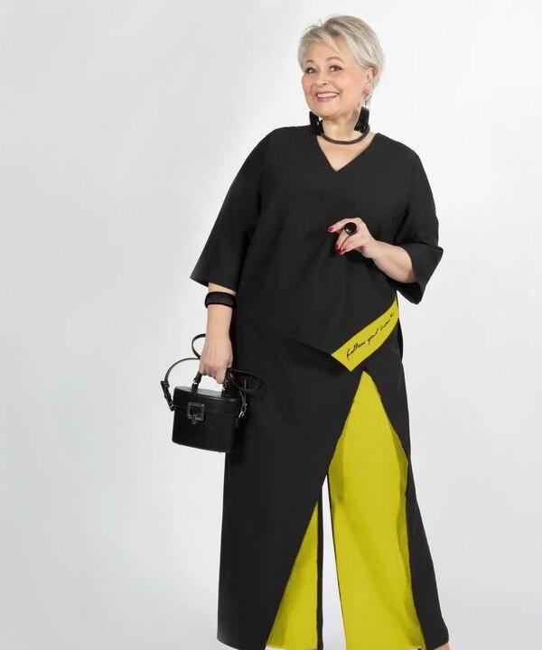 Костюм женский из креп дайвинга двойка блуза с имитацией запаха и асимметричным низом с брюками повседневный большие размеры