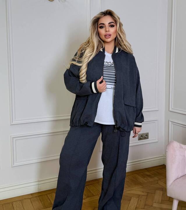 Костюм-тройка женский из микро вельвета и двунитки с бомбером футболкой и широкими брюками оверсайз повседневный весенний