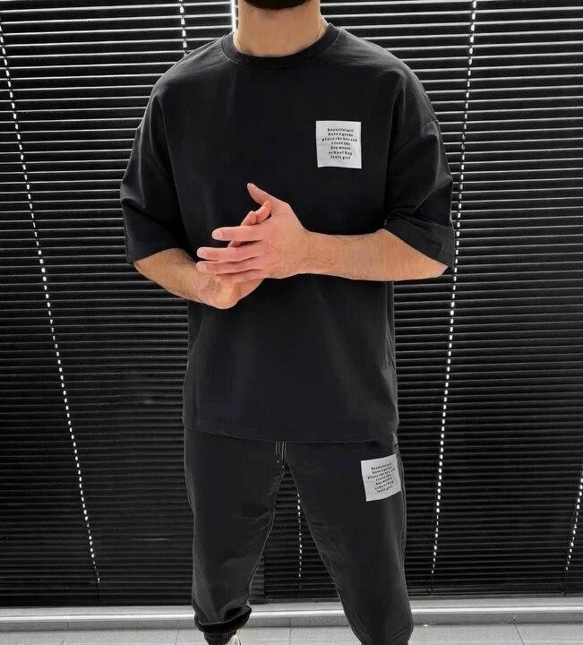 Спортивный костюм унисекс из двунитки с футболкой и брюками с карманами на резинке демисезонный