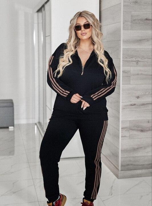 Спортивный костюм женский из двунитки с кофтой на молнии и зауженными брюками с лампасами демисезонный