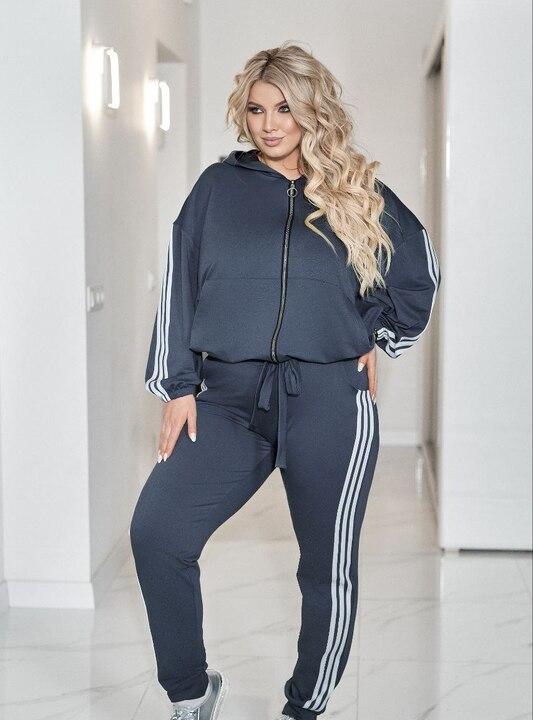 Спортивный костюм женский из двунитки с кофтой на молнии и брюками с манжетами и лампасами демисезонный