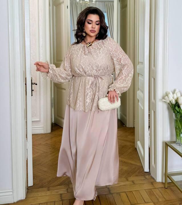 Платье-двойка женское из шелка дабл и кружева свободного кроя с объемными рукавами весеннее