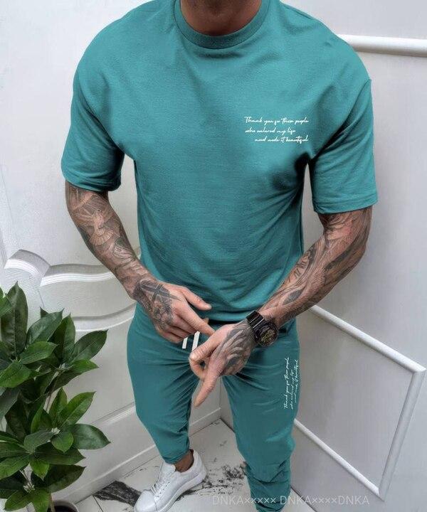 Спортивный костюм мужской из двунитки с футболкой и брюками-джоггерами с принтом демисезонный