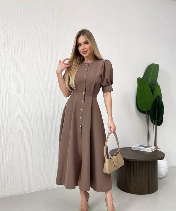 Платье-трапеция женское из костюмной ткани миди классическое с короткими рукавами весеннее