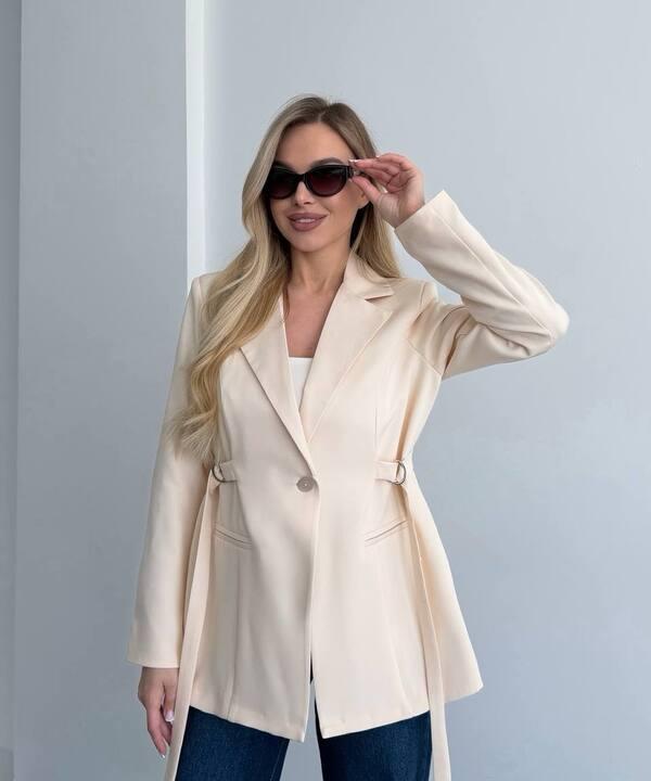 Пиджак женский приталенный из костюмной ткани на подкладке классический с длинными рукавами средней длины весенний