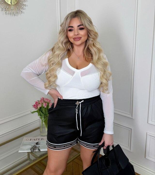 Лонгслив женский трикотажный в рубчик со стрейч сеткой и декоративными рельефами демисезонный