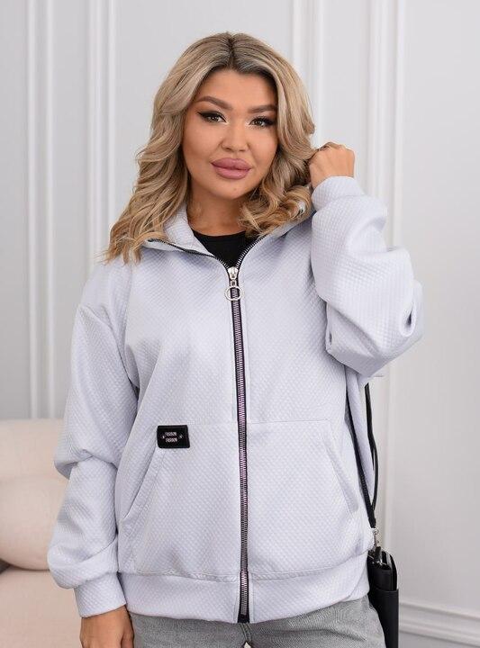 Куртка-бомбер женская демисезонная из экокожи на трикотаже с капюшоном и карманами весенняя