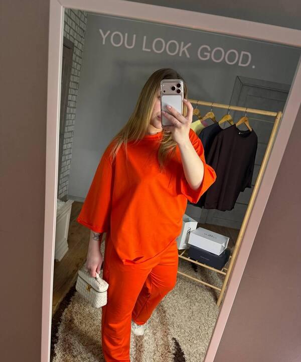 Прогулочный костюм женский из двунитки двойка с кофтой и брюками свободного кроя демисезонный