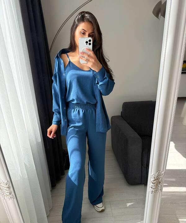 Костюм-тройка женский из крепа жатки с топом рубашкой и свободными брюками летний