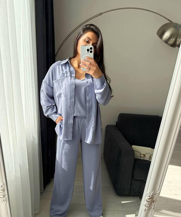 Костюм-тройка женский из крепа жатки с топом рубашкой и свободными брюками летний