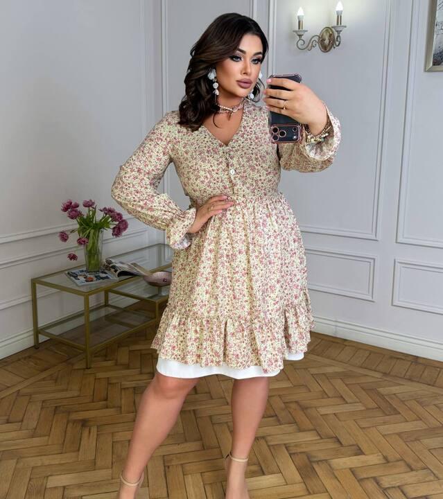 Платье-трапеция женское из штапеля с цветочным принтом V-образным вырезом длинным рукавом и воланом весеннее