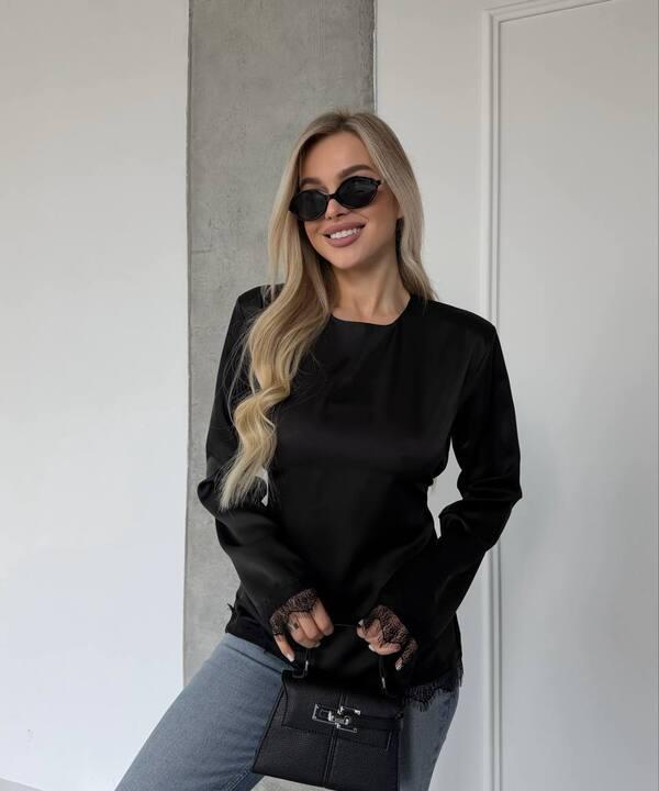 Блуза женская из дабл шелка с кружевным декором и длинным рукавом демисезонная