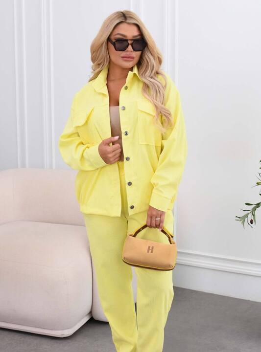 Костюм-двойка женский из хлопкового вельвета с курткой-рубашкой и джоггерами весенний