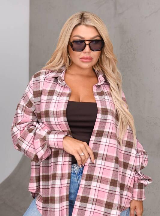 Рубашка женская фланелевая свободного кроя в клетку с воротником на пуговицах удлинённая весенняя