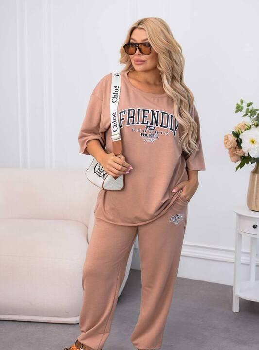 Спортивный костюм-двойка женский из двунитки с футболкой оверсайз и джогерами с надписью демисезонный