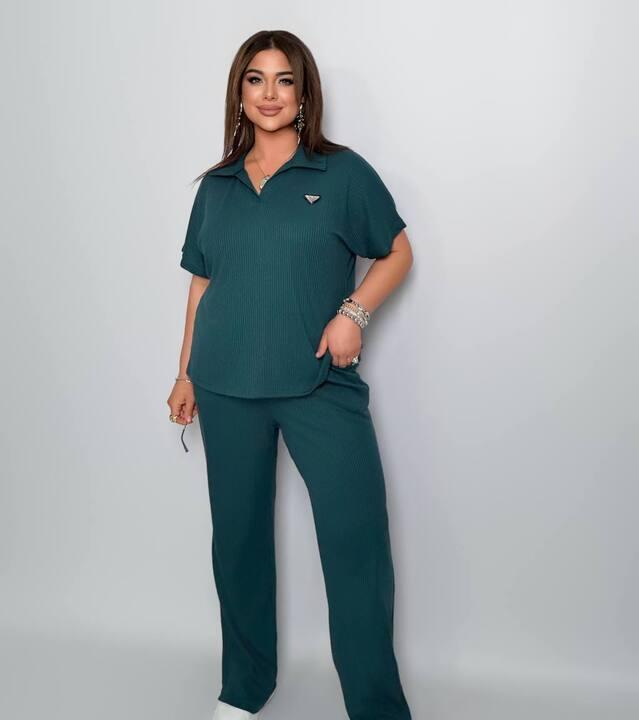 Спортивный костюм-двойка женский из хлопкового рубчика Barcelona с футболкой поло свободного кроя и прямыми брюками весенний