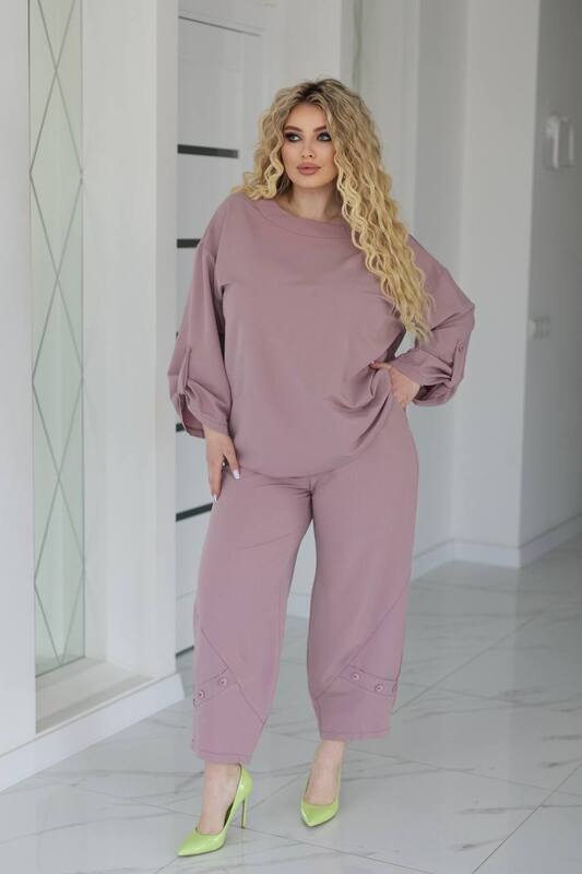 Костюм-двойка женский из ткани тиар с блузой оверсайз и брюками с высокой талией весенне-летний