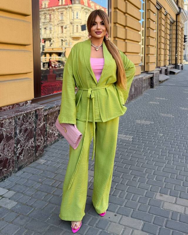 Костюм-двойка женский льняной бохо с жакетом на запах и широкими брюками весенне-летний