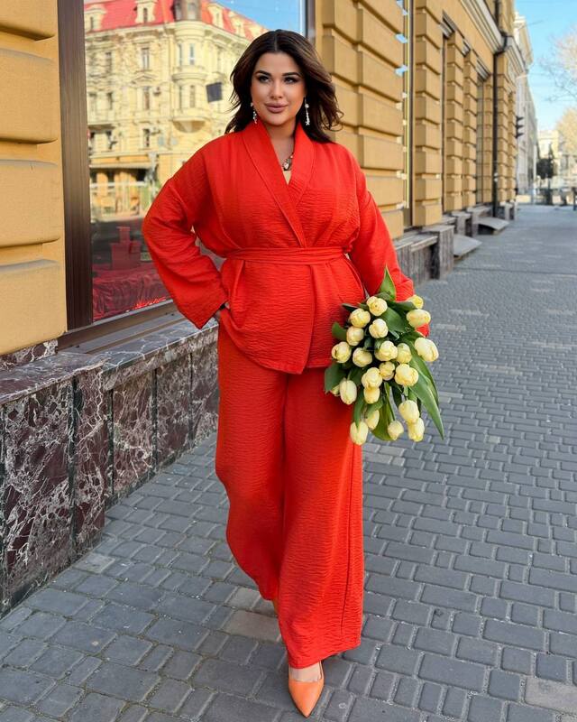 Костюм-двойка женский льняной бохо с жакетом на запах и широкими брюками весенне-летний