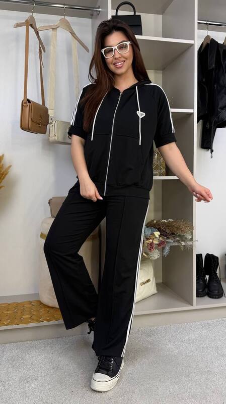 Спортивный костюм женский из двунитки пенье с кофтой на молнии и прямыми штанами с лампасами летний