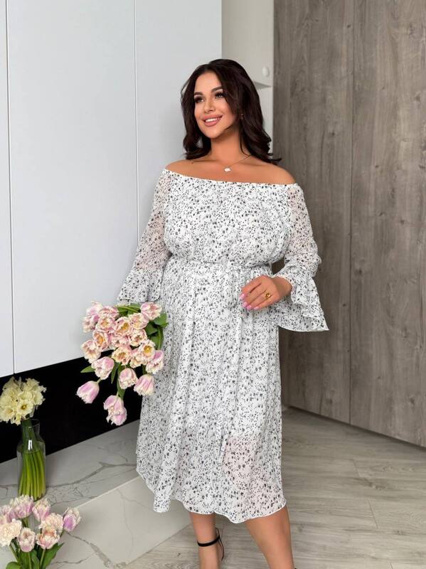 Платье женское шифоновое с цветочным принтом открытыми плечами и рукавами воланами больших размеров весенне-летнее
