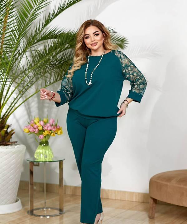 Костюм женский креп дайвинг с вышивкой на сетке весенний блузка + брюки на резинке