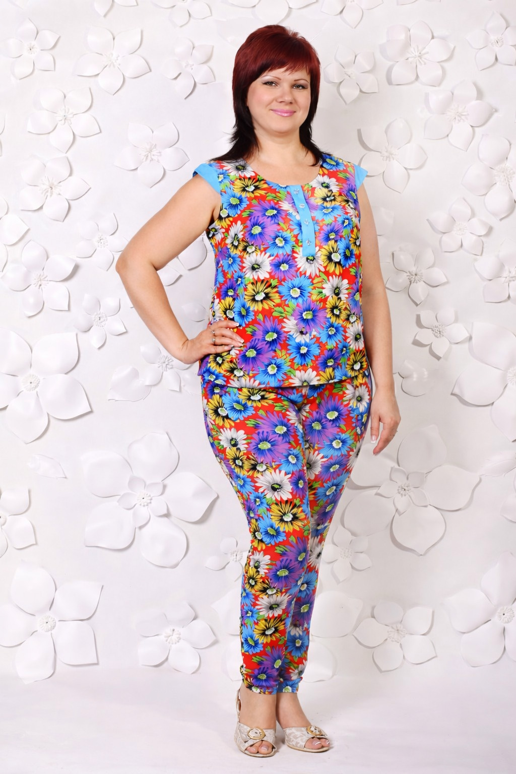 Костюм-двойка женский из штапеля с вискозой и хлопком: блуза на пуговицах и зауженные брюки с рисунком летний  M-1004-PL2-432-20-6