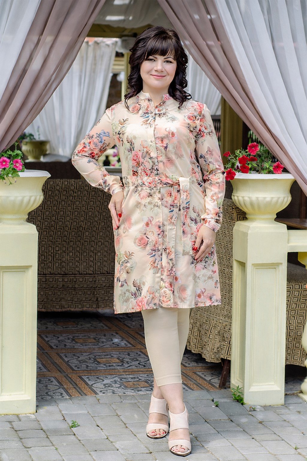 Спортивный костюм женский из двунитки с кофтой на молнии и зауженными брюками с лампасами демисезонный  M-1041-PL4-046-20-1