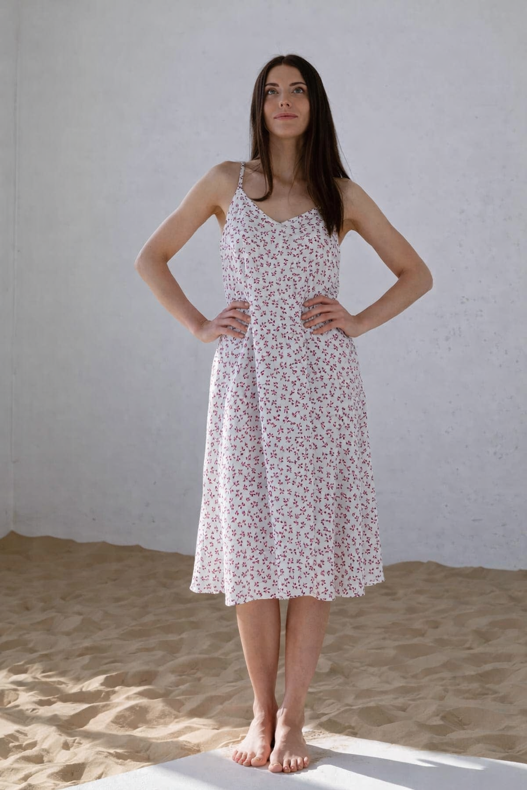 Летний сиреневый сарафан миди из муслина на бретелях 55987  xp-1066