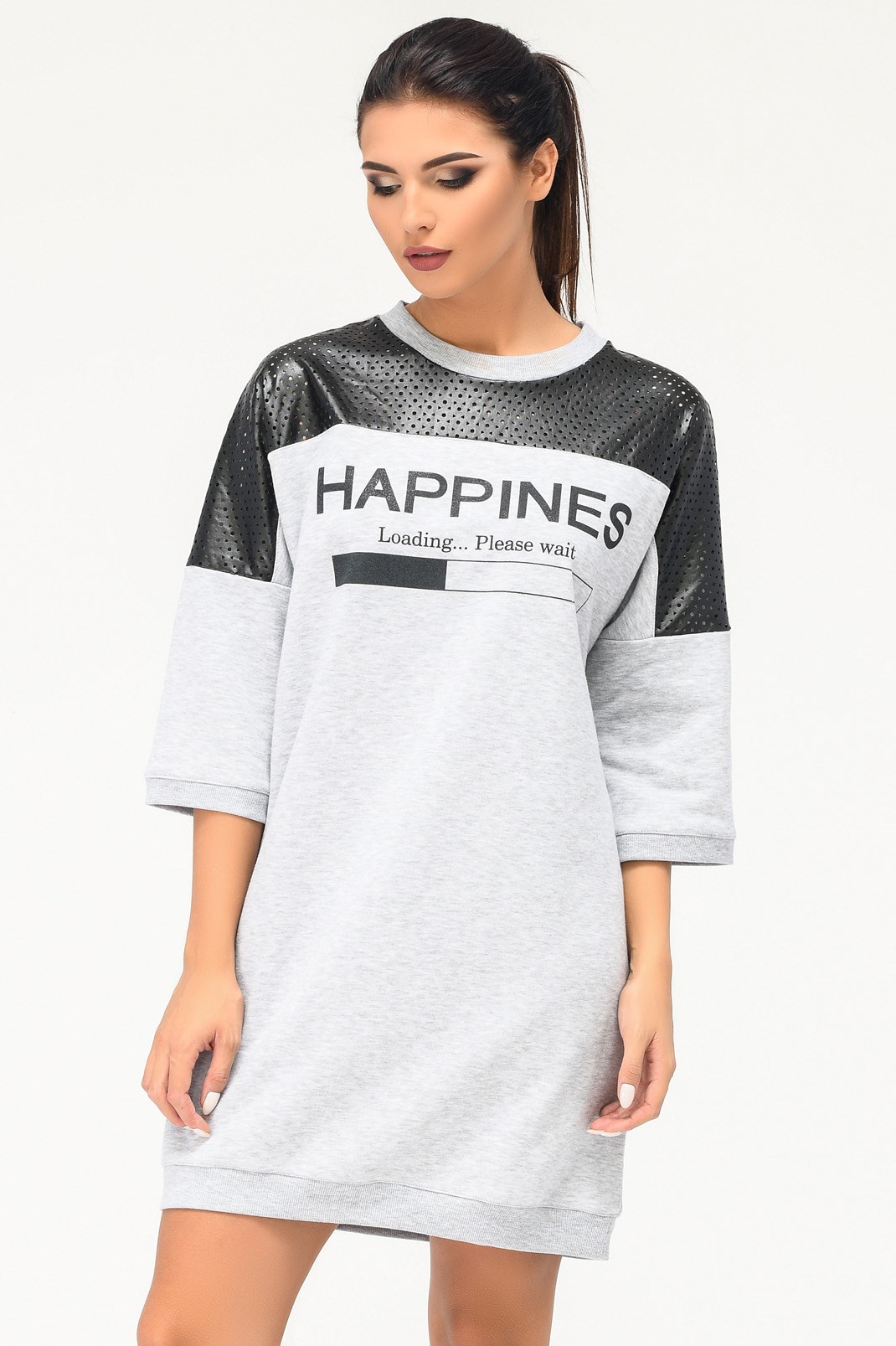 Платье oversize со вставками из эко кожи и надписью 31953 xp-1410 Платье oversize со вставками из эко кожи и надписью 31953 xp-1410