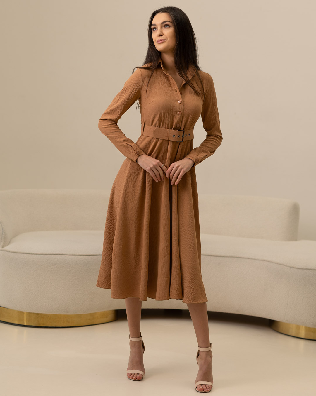 Романтическое длинное платье с расклешенной юбкой 36717