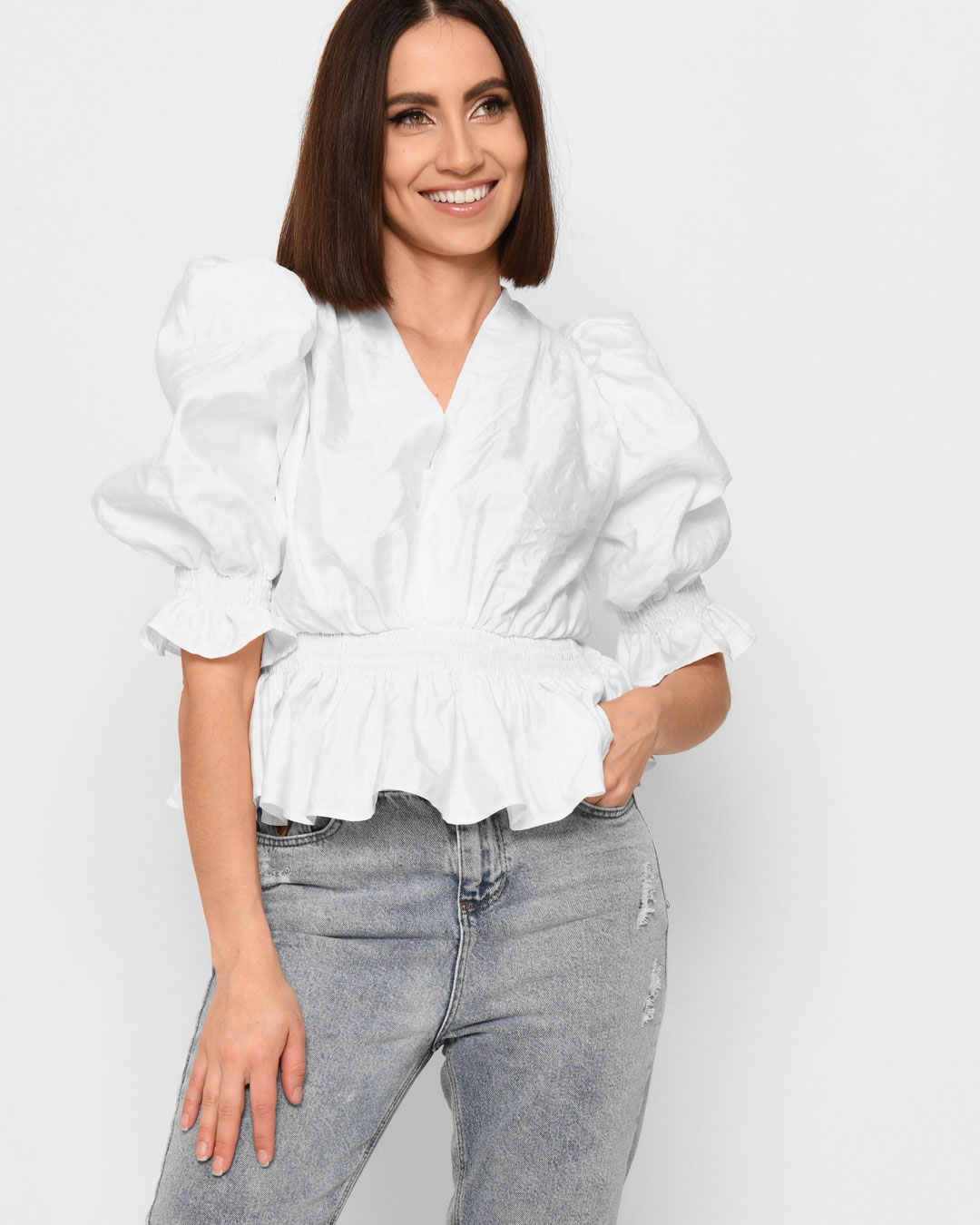 Белая блузка с рюшами 43319