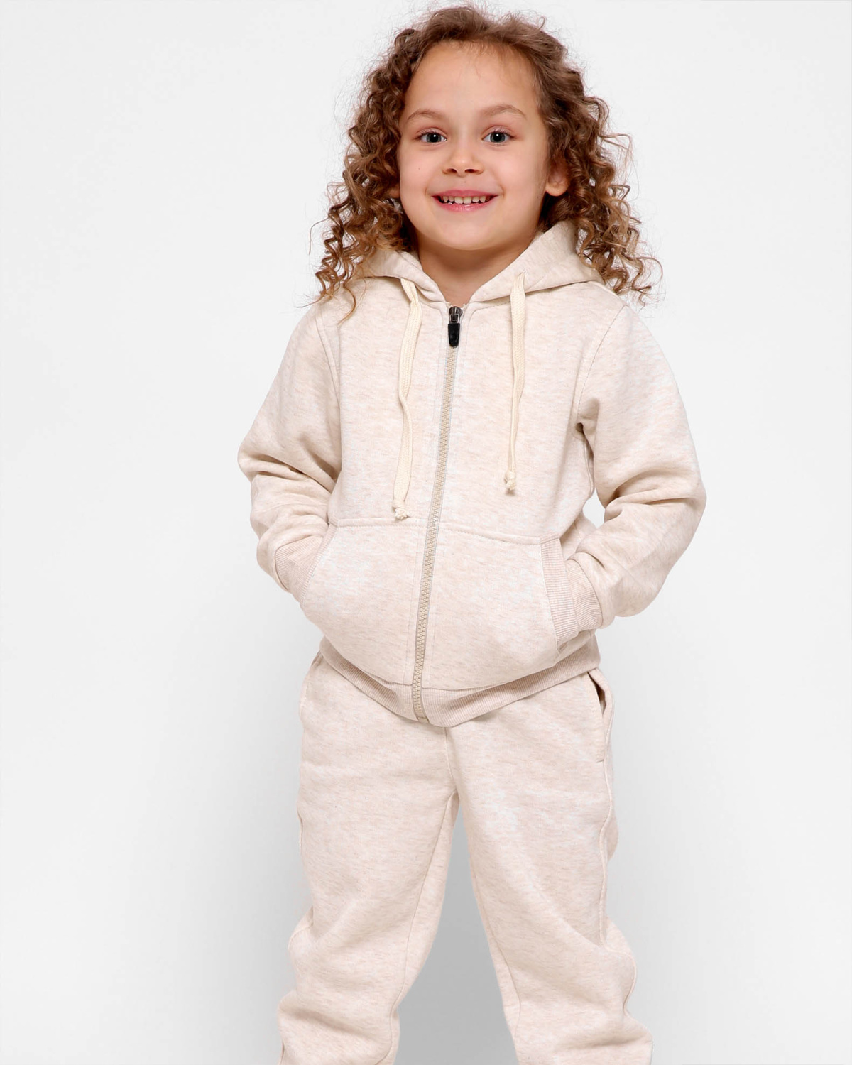 Детская однотонная спортивная кофта бежевого цвета 31999