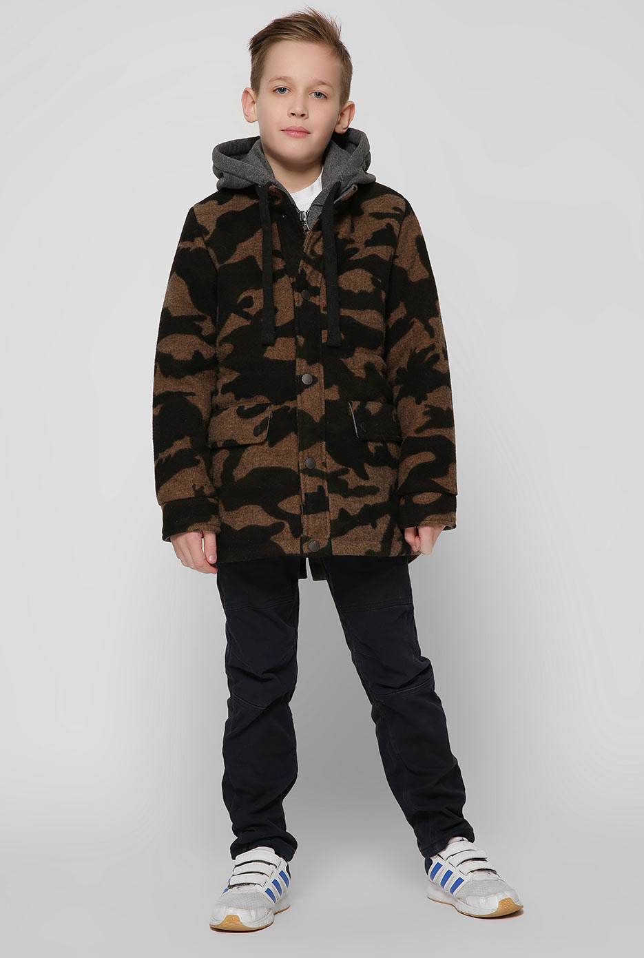 Камуфляжное пальто для мальчика с трикотажным капюшоном 36751