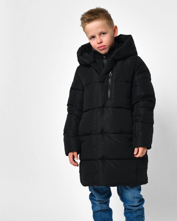 Длинный зимний черный пуховик с капюшоном для мальчика 56160