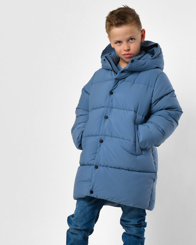 Классический зимний пуховик для мальчика цвета джинс 56307