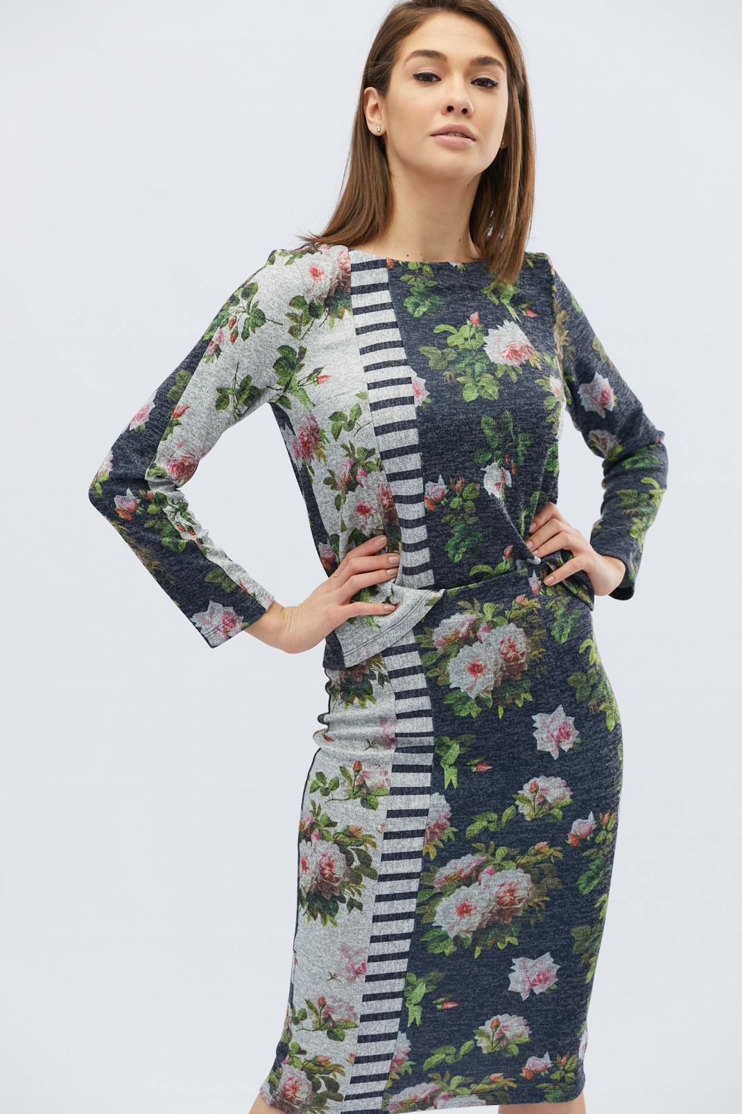 Синий костюм в цветочек 32487