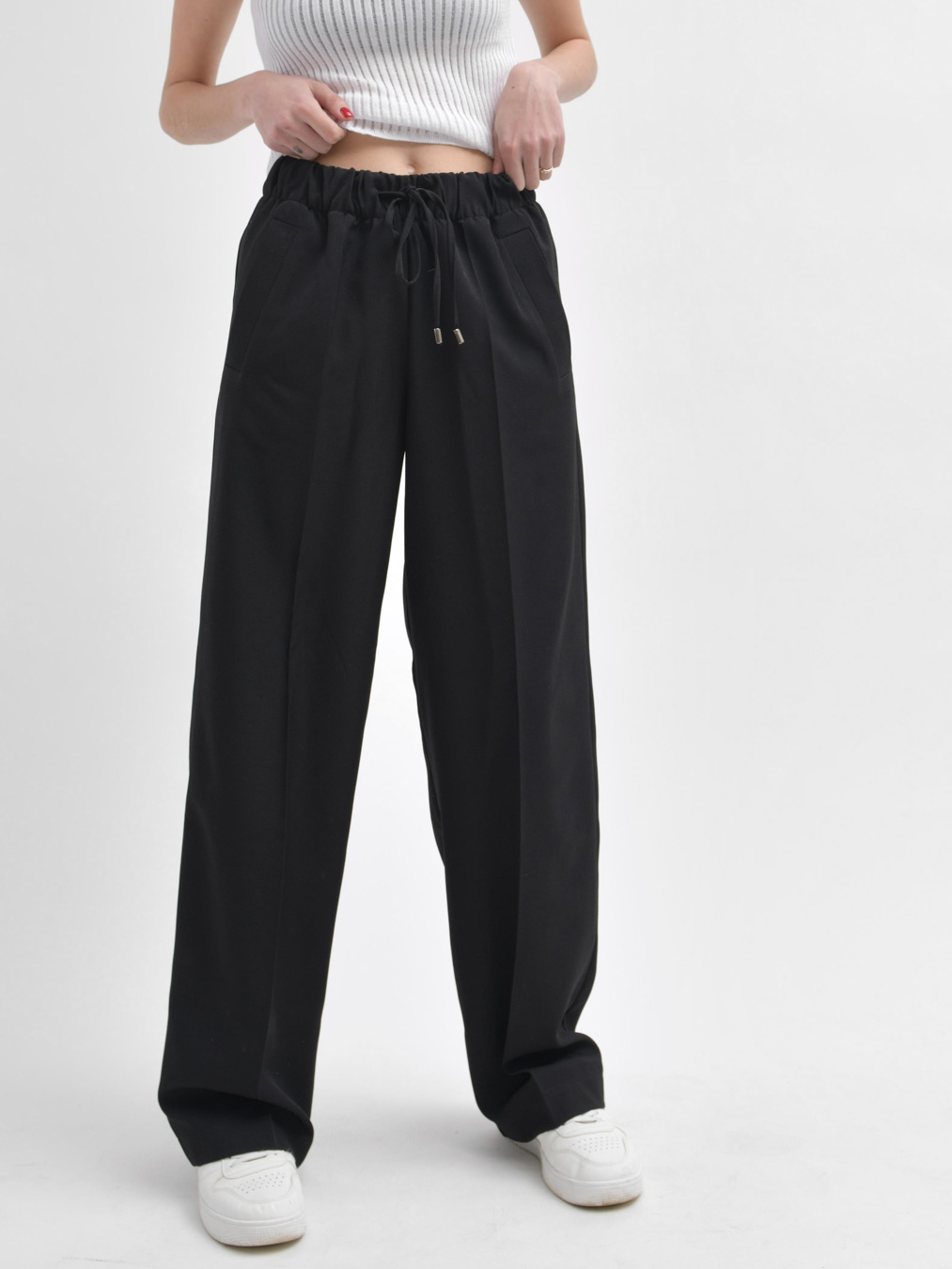 Женские черные брюки свободного кроя 55925