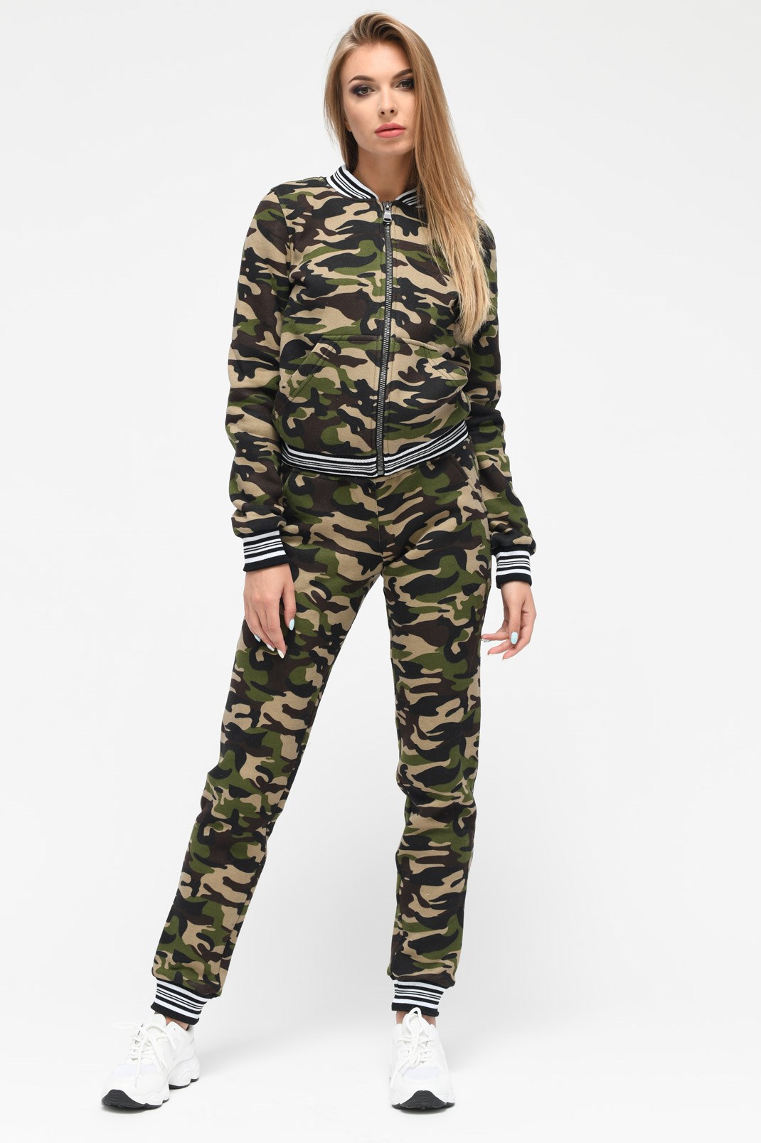 Спортивный костюм в стиле милитари с бомбером и брюками 29866 xp-2484 Спортивный костюм в стиле милитари с бомбером и брюками 29866 xp-2484