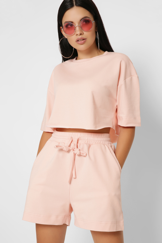 Летний костюм с кроп-топом и шортами цвет пудра 48799 xp-2490 Летний костюм с кроп-топом и шортами цвет пудра 48799 xp-2490