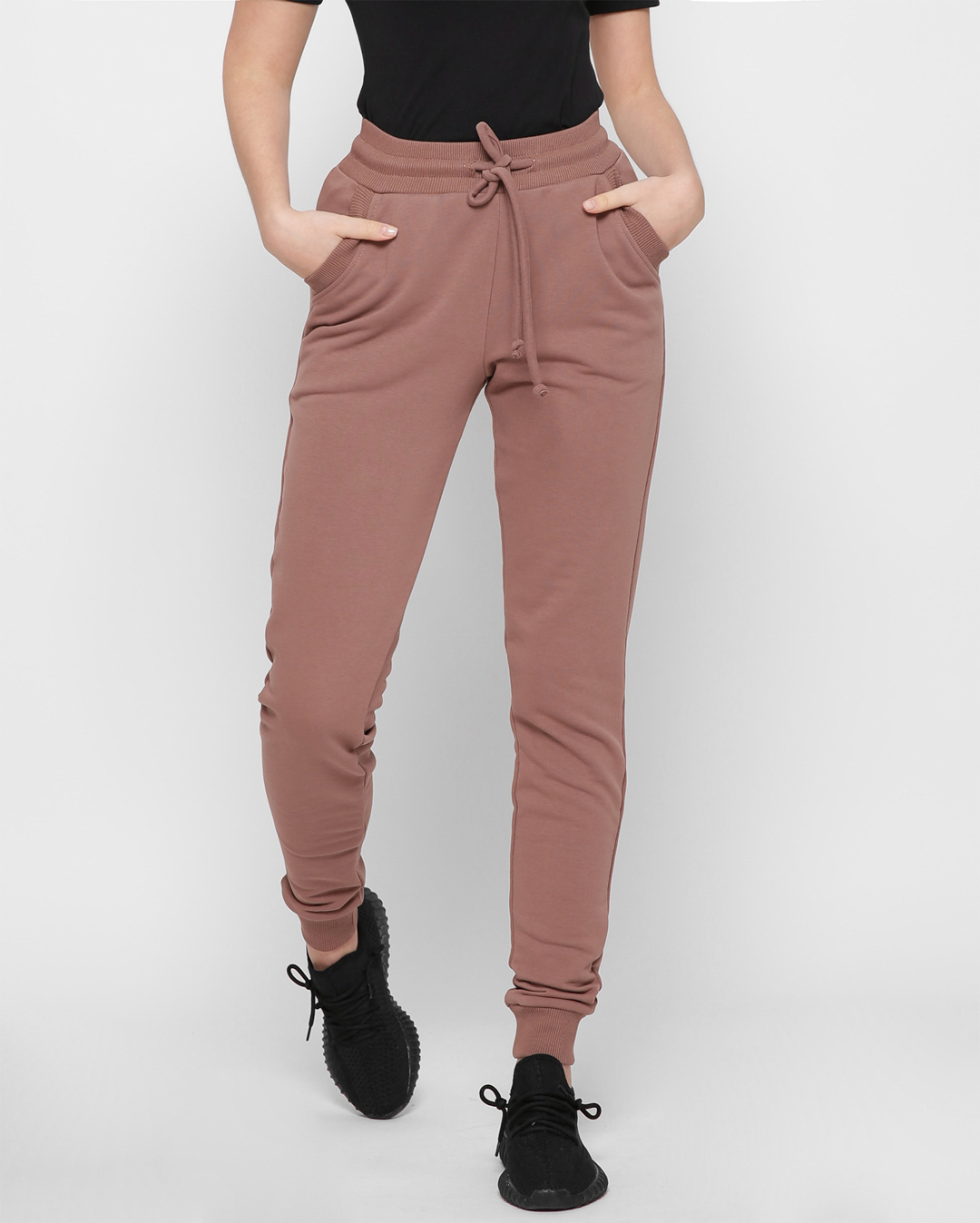 Коричневые спортивные брюки на манжетах 41800