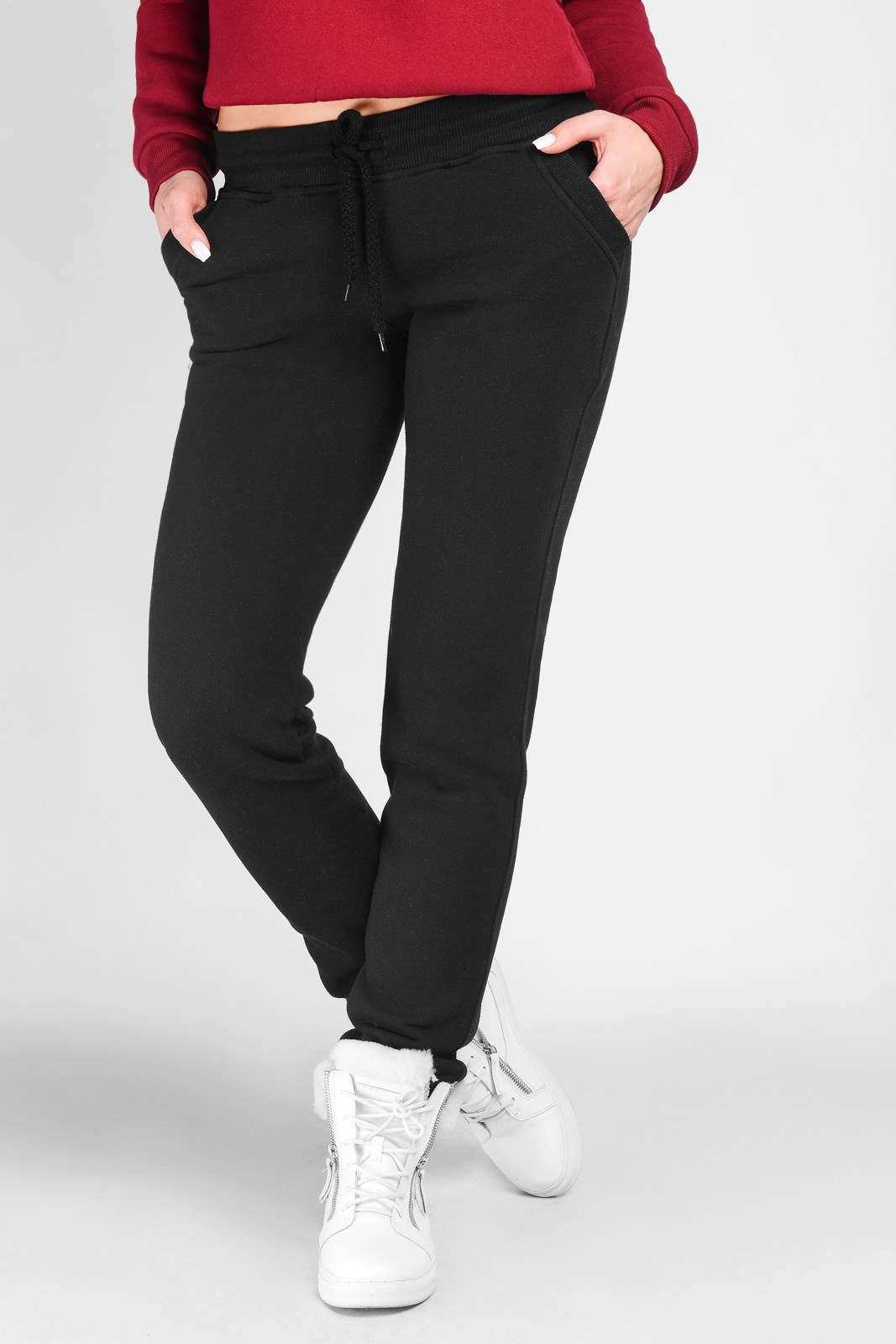 Спортивные брюки черного цвета на флисе 30484