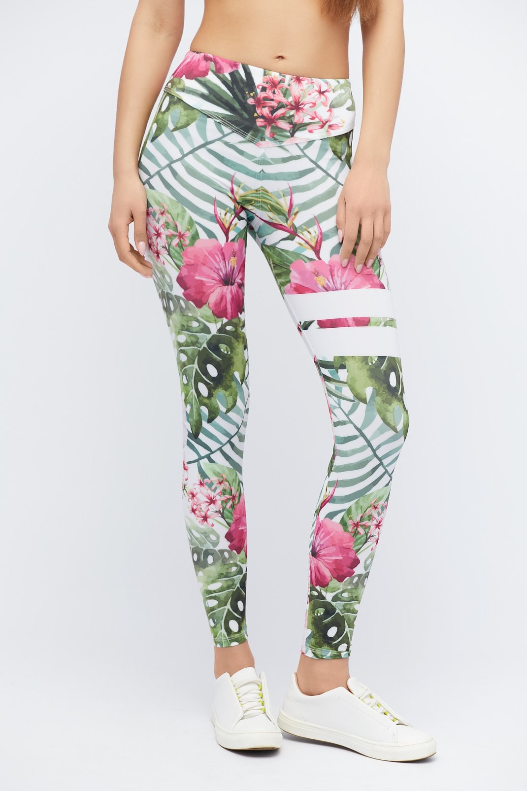 Стильные леггинсы в цветочек 32908