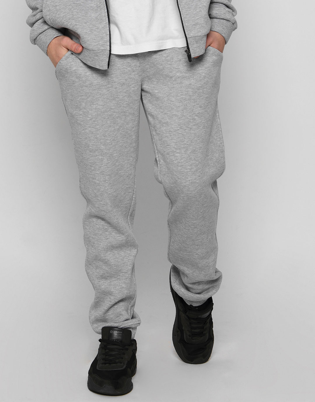 Серые мужские спортивные штаны на флисе 29885