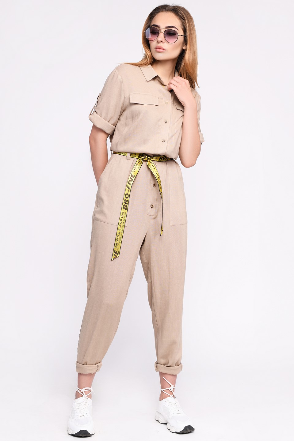 Льняной бежевый комбинезон с поясом 35868